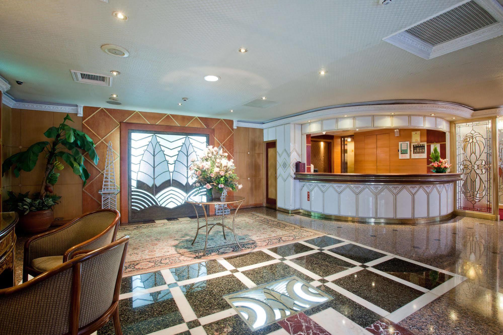 Charming Castle Hotel Taipei Exterior photo
