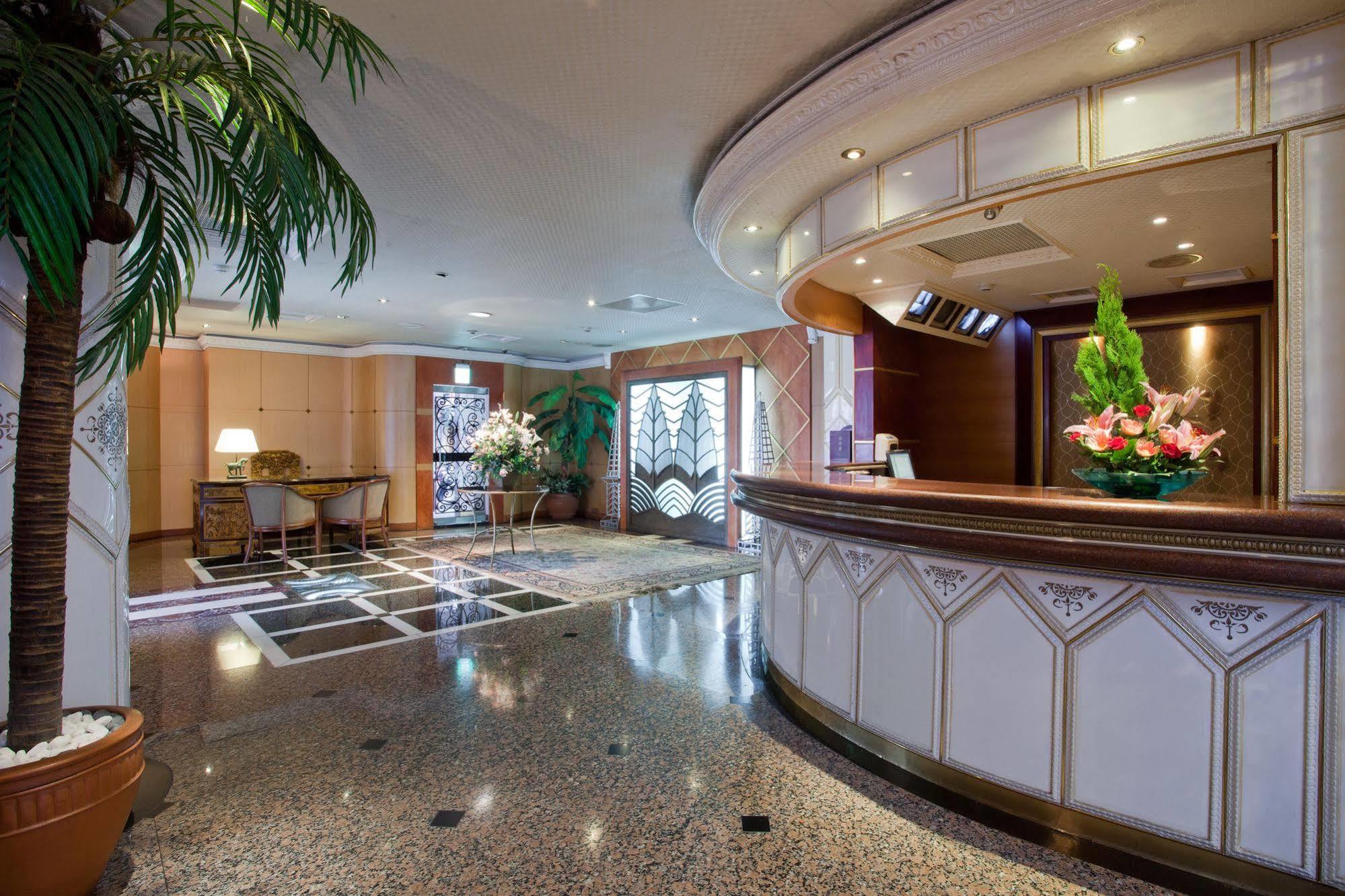 Charming Castle Hotel Taipei Exterior photo